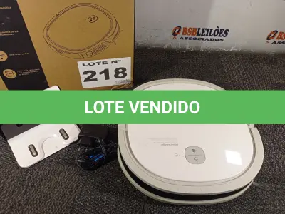 LOTE 218 - 01 - ASPIRADOR ROBÔ SMARTBRUSH 1200 MIDEA BRANCO BIVOLT (NO ESTADO, NÃO SABEMOS SE FUNCIONA. LEILÃO NÃO TEM GARANTIA E NEM DEVOLUÇÃO, SUJEITO A POSSÍVEIS AVARIAS VISÍVEIS/OCULTAS E/OU AUSÊNCIA DE COMPONENTES)