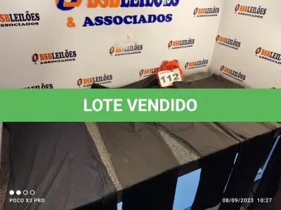 LOTE 112 - 10 – PEÇAS DE ROUPAS FEMININAS DIVERSAS (NO ESTADO, NÃO SABEMOS SE FUNCIONA. LEILÃO NÃO TEM GARANTIA E NEM DEVOLUÇÃO, SUJEITO A POSSÍVEIS AVARIAS VISÍVEIS/OCULTAS E/OU AUSÊNCIA DE COMPONENTES)