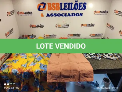 LOTE 130 - 10 – PEÇAS DE ROUPAS FEMININAS DIVERSAS (NO ESTADO, NÃO SABEMOS SE FUNCIONA. LEILÃO NÃO TEM GARANTIA E NEM DEVOLUÇÃO, SUJEITO A POSSÍVEIS AVARIAS VISÍVEIS/OCULTAS E/OU AUSÊNCIA DE COMPONENTES)