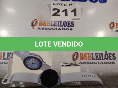 LOTE 211 - 01 - SMARTWATCH SAMSUNG GALAXY WATCH ACTIVE 44MM PRATA WIFI GPS (NO ESTADO, NÃO SABEMOS SE FUNCIONA. LEILÃO NÃO TEM GARANTIA E NEM DEVOLUÇÃO, SUJEITO A POSSÍVEIS AVARIAS VISÍVEIS/OCULTAS E/OU AUSÊNCIA DE COMPONENTES)