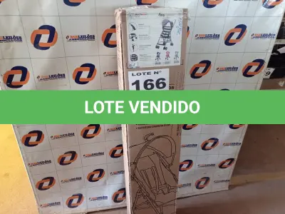 LOTE 166 - 01 CARRINHO DE BEBE E 1 BEBE CONFORTO (NO ESTADO, NÃO SABEMOS SE FUNCIONA. LEILÃO NÃO TEM GARANTIA E NEM DEVOLUÇÃO, SUJEITO A POSSÍVEIS AVARIAS VISÍVEIS/OCULTAS E/OU AUSÊNCIA DE COMPONENTES)