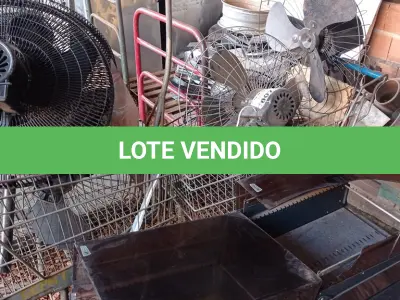 LOTE 607 - 02 CARRINHOS DE SUPERMERCADO, VÁRIOS VENTILADORES E 04 CAIXAS ORGANIZADORAS. (NO ESTADO) ATENÇÃO! FAZER A VISITAÇÃO ANTES DE ARREMATAR, NÃO SABEMOS SE FUNCIONA. LEILÃO NÃO TEM GARANTIA E NEM DEVOLUÇÃO, SUJEITO A POSSÍVEIS AVARIAS VISÍVEIS/OCULTAS E/OU AUSÊNCIA DE COMPONENTES.