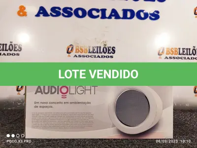 LOTE 110 - 01 - SISTEMA DE SOM E ILUMINAÇÃO SEM FIO (NO ESTADO, NÃO SABEMOS SE FUNCIONA. LEILÃO NÃO TEM GARANTIA E NEM DEVOLUÇÃO, SUJEITO A POSSÍVEIS AVARIAS VISÍVEIS/OCULTAS E/OU AUSÊNCIA DE COMPONENTES)