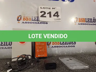 LOTE 214 - 01 - CELULAR MOTOROLA MOTO E6S 64GB 4G TELA 6.1 4GB RAM (NO ESTADO, NÃO SABEMOS SE FUNCIONA. LEILÃO NÃO TEM GARANTIA E NEM DEVOLUÇÃO, SUJEITO A POSSÍVEIS AVARIAS VISÍVEIS/OCULTAS E/OU AUSÊNCIA DE COMPONENTES)