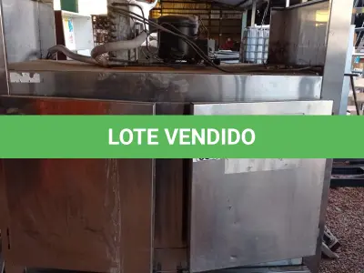 LOTE 601 - 01 GELADEIRA INDUSTRIAL EM INOX. (NO ESTADO) ATENÇÃO! FAZER A VISITAÇÃO ANTES DE ARREMATAR, NÃO SABEMOS SE FUNCIONA. LEILÃO NÃO TEM GARANTIA E NEM DEVOLUÇÃO, SUJEITO A POSSÍVEIS AVARIAS VISÍVEIS/OCULTAS E/OU AUSÊNCIA DE COMPONENTES.