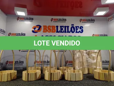 LOTE 164 - 18 – CESTAS DE MADEIRA (NO ESTADO, NÃO SABEMOS SE FUNCIONA. LEILÃO NÃO TEM GARANTIA E NEM DEVOLUÇÃO, SUJEITO A POSSÍVEIS AVARIAS VISÍVEIS/OCULTAS E/OU AUSÊNCIA DE COMPONENTES)