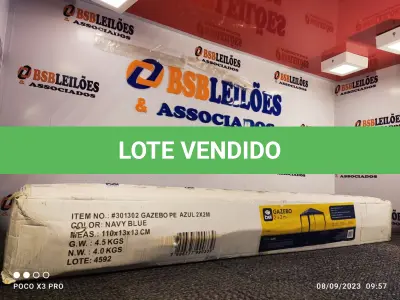 LOTE 108 - 01 – TENDA GAZEBO 2,0 X2,0 (NO ESTADO, NÃO SABEMOS SE FUNCIONA. LEILÃO NÃO TEM GARANTIA E NEM DEVOLUÇÃO, SUJEITO A POSSÍVEIS AVARIAS VISÍVEIS/OCULTAS E/OU AUSÊNCIA DE COMPONENTES)