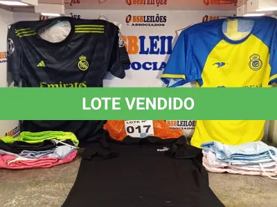 LOTE 017 - 10 – PEÇAS DE ROUPAS MASCULINAS DIVERSAS (NO ESTADO, NÃO SABEMOS SE FUNCIONA. LEILÃO NÃO TEM GARANTIA E NEM DEVOLUÇÃO, SUJEITO A POSSÍVEIS AVARIAS VISÍVEIS/OCULTAS E/OU AUSÊNCIA DE COMPONENTES)