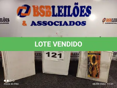 LOTE 121 - 37 – ALICATES DE CORTES (NO ESTADO, NÃO SABEMOS SE FUNCIONA. LEILÃO NÃO TEM GARANTIA E NEM DEVOLUÇÃO, SUJEITO A POSSÍVEIS AVARIAS VISÍVEIS/OCULTAS E/OU AUSÊNCIA DE COMPONENTES)
