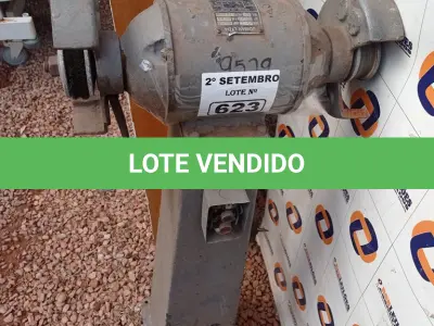 LOTE 623 - 01 ESMERIL. (NO ESTADO) ATENÇÃO! FAZER A VISITAÇÃO ANTES DE ARREMATAR, NÃO SABEMOS SE FUNCIONA. LEILÃO NÃO TEM GARANTIA E NEM DEVOLUÇÃO, SUJEITO A POSSÍVEIS AVARIAS VISÍVEIS/OCULTAS E/OU AUSÊNCIA DE COMPONENTES.