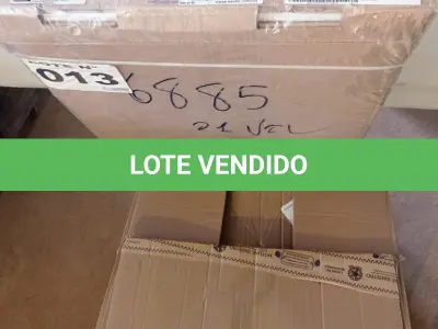 LOTE 013 - 01 - ARMÁRIO AÉREO COZINHAS ITATIAIA LUCE - 3 PORTAS - BRANCO (NO ESTADO, NÃO SABEMOS SE FUNCIONA. LEILÃO NÃO TEM GARANTIA E NEM DEVOLUÇÃO, SUJEITO A POSSÍVEIS AVARIAS VISÍVEIS/OCULTAS E/OU AUSÊNCIA DE COMPONENTES)