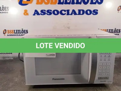 LOTE 060 - 01 - MICRO-ONDAS PANASONIC 21 LITROS 110VOLTS (NO ESTADO, NÃO SABEMOS SE FUNCIONA. LEILÃO NÃO TEM GARANTIA E NEM DEVOLUÇÃO, SUJEITO A POSSÍVEIS AVARIAS VISÍVEIS/OCULTAS E/OU AUSÊNCIA DE COMPONENTES)