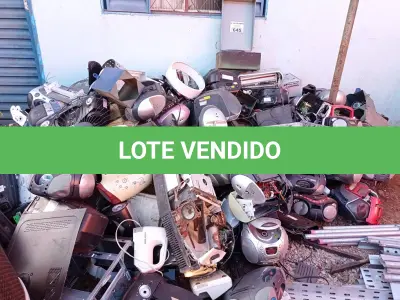 LOTE 645 - 01 LOTE COM GRANDE QUANTIDADE DE SUCATAS DE MATERIAIS DIVERSOS. (NO ESTADO) ATENÇÃO! FAZER A VISITAÇÃO ANTES DE ARREMATAR, NÃO SABEMOS SE FUNCIONA. LEILÃO NÃO TEM GARANTIA E NEM DEVOLUÇÃO, SUJEITO A POSSÍVEIS AVARIAS VISÍVEIS/OCULTAS E/OU AUSÊNCIA DE COMPONENTES.