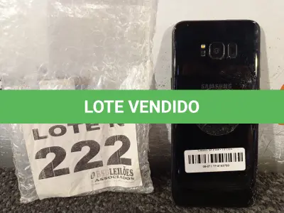 LOTE 222 - 01 - SAMSUNG GALAXY S8 64GB (NO ESTADO, NÃO SABEMOS SE FUNCIONA. LEILÃO NÃO TEM GARANTIA E NEM DEVOLUÇÃO, SUJEITO A POSSÍVEIS AVARIAS VISÍVEIS/OCULTAS E/OU AUSÊNCIA DE COMPONENTES)