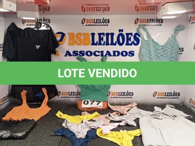 LOTE 077 - 15 – PEÇAS DE ROUPAS FEMININAS DIVERSAS (NO ESTADO, NÃO SABEMOS SE FUNCIONA. LEILÃO NÃO TEM GARANTIA E NEM DEVOLUÇÃO, SUJEITO A POSSÍVEIS AVARIAS VISÍVEIS/OCULTAS E/OU AUSÊNCIA DE COMPONENTES)