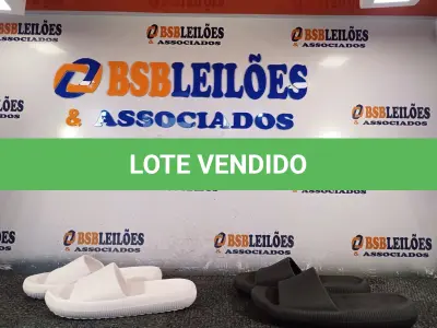 LOTE 139 - 02 – PARES DE CALÇADOS FEMININO Nº 37/38 (NO ESTADO, NÃO SABEMOS SE FUNCIONA. LEILÃO NÃO TEM GARANTIA E NEM DEVOLUÇÃO, SUJEITO A POSSÍVEIS AVARIAS VISÍVEIS/OCULTAS E/OU AUSÊNCIA DE COMPONENTES)