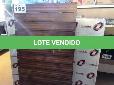 LOTE 195 - 01 – PAINEL DE MADEIRA (NO ESTADO, NÃO SABEMOS SE FUNCIONA. LEILÃO NÃO TEM GARANTIA E NEM DEVOLUÇÃO, SUJEITO A POSSÍVEIS AVARIAS VISÍVEIS/OCULTAS E/OU AUSÊNCIA DE COMPONENTES)