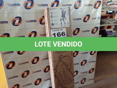 LOTE 166 - 01 CARRINHO DE BEBE E 1 BEBE CONFORTO (NO ESTADO, NÃO SABEMOS SE FUNCIONA. LEILÃO NÃO TEM GARANTIA E NEM DEVOLUÇÃO, SUJEITO A POSSÍVEIS AVARIAS VISÍVEIS/OCULTAS E/OU AUSÊNCIA DE COMPONENTES)