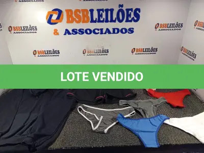 LOTE 223 - 15 – PEÇAS DE ROUPAS FEMININAS DIVERSAS (NO ESTADO, NÃO SABEMOS SE FUNCIONA. LEILÃO NÃO TEM GARANTIA E NEM DEVOLUÇÃO, SUJEITO A POSSÍVEIS AVARIAS VISÍVEIS/OCULTAS E/OU AUSÊNCIA DE COMPONENTES)
