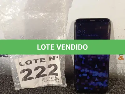LOTE 222 - 01 - SAMSUNG GALAXY S8 64GB (NO ESTADO, NÃO SABEMOS SE FUNCIONA. LEILÃO NÃO TEM GARANTIA E NEM DEVOLUÇÃO, SUJEITO A POSSÍVEIS AVARIAS VISÍVEIS/OCULTAS E/OU AUSÊNCIA DE COMPONENTES)