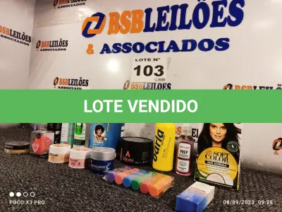 LOTE 103 - 20 – COSMÉTICOS DIVERSOS (NO ESTADO, NÃO SABEMOS SE FUNCIONA. LEILÃO NÃO TEM GARANTIA E NEM DEVOLUÇÃO, SUJEITO A POSSÍVEIS AVARIAS VISÍVEIS/OCULTAS E/OU AUSÊNCIA DE COMPONENTES)