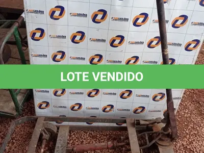 LOTE 619 - 01 CARRINHO PARA TRANSPORTE DE CARGAS COM AVARIAS. (NO ESTADO) ATENÇÃO! FAZER A VISITAÇÃO ANTES DE ARREMATAR, NÃO SABEMOS SE FUNCIONA. LEILÃO NÃO TEM GARANTIA E NEM DEVOLUÇÃO, SUJEITO A POSSÍVEIS AVARIAS VISÍVEIS/OCULTAS E/OU AUSÊNCIA DE COMPONENTES.