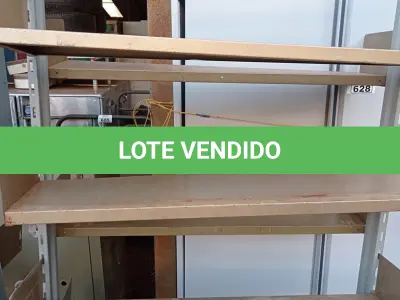LOTE 608 - 01 ESTANTE EM AÇO COM 07 PRATELEIRAS. (NO ESTADO) ATENÇÃO! FAZER A VISITAÇÃO ANTES DE ARREMATAR, NÃO SABEMOS SE FUNCIONA. LEILÃO NÃO TEM GARANTIA E NEM DEVOLUÇÃO, SUJEITO A POSSÍVEIS AVARIAS VISÍVEIS/OCULTAS E/OU AUSÊNCIA DE COMPONENTES.