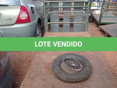 LOTE 626 - 01 CARRINHO PARA TRANSPORTE DE CARGAS COM AVARIAS. (NO ESTADO) ATENÇÃO! FAZER A VISITAÇÃO ANTES DE ARREMATAR, NÃO SABEMOS SE FUNCIONA. LEILÃO NÃO TEM GARANTIA E NEM DEVOLUÇÃO, SUJEITO A POSSÍVEIS AVARIAS VISÍVEIS/OCULTAS E/OU AUSÊNCIA DE COMPONENTES.