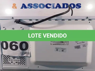LOTE 060 - 01 - MICRO-ONDAS PANASONIC 21 LITROS 110VOLTS (NO ESTADO, NÃO SABEMOS SE FUNCIONA. LEILÃO NÃO TEM GARANTIA E NEM DEVOLUÇÃO, SUJEITO A POSSÍVEIS AVARIAS VISÍVEIS/OCULTAS E/OU AUSÊNCIA DE COMPONENTES)