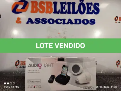 LOTE 128 - 01 - SISTEMA DE SOM E ILUMINAÇÃO SEM FIO (NO ESTADO, NÃO SABEMOS SE FUNCIONA. LEILÃO NÃO TEM GARANTIA E NEM DEVOLUÇÃO, SUJEITO A POSSÍVEIS AVARIAS VISÍVEIS/OCULTAS E/OU AUSÊNCIA DE COMPONENTES)