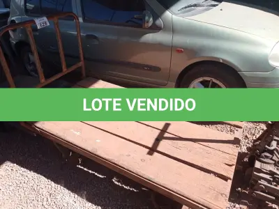 LOTE 628 - 01 CARRINHO PARA TRANSPORTE DE CARGAS COM AVARIAS. (NO ESTADO) ATENÇÃO! FAZER A VISITAÇÃO ANTES DE ARREMATAR, NÃO SABEMOS SE FUNCIONA. LEILÃO NÃO TEM GARANTIA E NEM DEVOLUÇÃO, SUJEITO A POSSÍVEIS AVARIAS VISÍVEIS/OCULTAS E/OU AUSÊNCIA DE COMPONENTES.