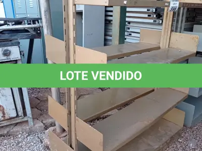LOTE 598 - 01 ESTANTE EM AÇO COM 09 PRATELEIRAS. (NO ESTADO) ATENÇÃO! FAZER A VISITAÇÃO ANTES DE ARREMATAR, NÃO SABEMOS SE FUNCIONA. LEILÃO NÃO TEM GARANTIA E NEM DEVOLUÇÃO, SUJEITO A POSSÍVEIS AVARIAS VISÍVEIS/OCULTAS E/OU AUSÊNCIA DE COMPONENTES.
