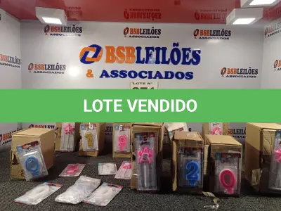 LOTE 371 - 01 - LOTE COM VÁRIAS VELAS DE ANIVERSARIO (NO ESTADO, NÃO SABEMOS SE FUNCIONA. LEILÃO NÃO TEM GARANTIA E NEM DEVOLUÇÃO, SUJEITO A POSSÍVEIS AVARIAS VISÍVEIS/OCULTAS E/OU AUSÊNCIA DE COMPONENTES)