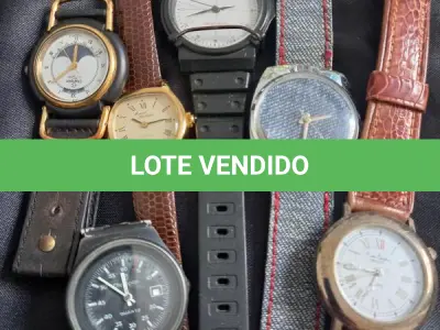 LOTE 088 - LOTE DE 6 RELÓGIOS DIVERSOS - SEM GARANTIA DE FUNCIONAMENTO - NECESSITA BATERIA PARADOS A TEMPOS (NO ESTADO)