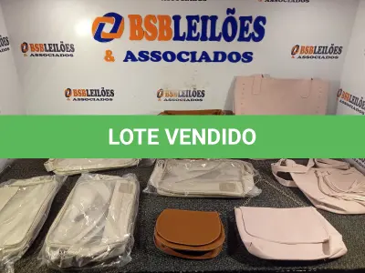 LOTE 277 - 13 - BOLSAS NECESSAIRE LIPO MANUAL CORPS LIGNEA E 04 BOLSAS DIVERSAS. (NO ESTADO, NÃO SABEMOS SE FUNCIONA. LEILÃO NÃO TEM GARANTIA E NEM DEVOLUÇÃO, SUJEITO A POSSÍVEIS AVARIAS VISÍVEIS/OCULTAS E/OU AUSÊNCIA DE COMPONENTES)