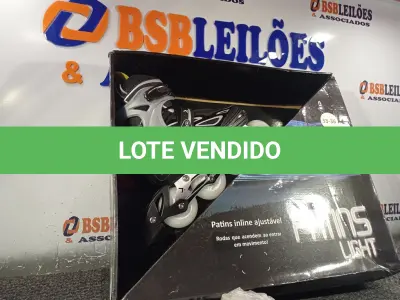 LOTE 352 - 01 – PATINS LIGHT Nº 33 AO 36 (NO ESTADO, NÃO SABEMOS SE FUNCIONA. LEILÃO NÃO TEM GARANTIA E NEM DEVOLUÇÃO, SUJEITO A POSSÍVEIS AVARIAS VISÍVEIS/OCULTAS E/OU AUSÊNCIA DE COMPONENTES)