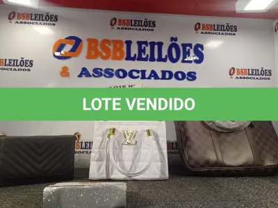 LOTE 313 - 04 – BOLSAS DIVERSAS (NO ESTADO, NÃO SABEMOS SE FUNCIONA. LEILÃO NÃO TEM GARANTIA E NEM DEVOLUÇÃO, SUJEITO A POSSÍVEIS AVARIAS VISÍVEIS/OCULTAS E/OU AUSÊNCIA DE COMPONENTES)