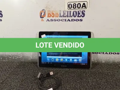 LOTE 080 - 01 TABLETE SAMSUNG TAB 2  16GB, WIFI, MODELO GT-P5110 (NO ESTADO, NÃO SABEMOS SE FUNCIONA. LEILÃO NÃO TEM GARANTIA E NEM DEVOLUÇÃO, SUJEITO A POSSÍVEIS AVARIAS VISÍVEIS/OCULTAS E/OU AUSÊNCIA DE COMPONENTES)
