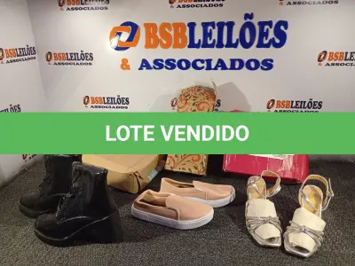 LOTE 296 - 03 – PARES DE CALÇADOS FEMININOS Nº 35 (NO ESTADO, NÃO SABEMOS SE FUNCIONA. LEILÃO NÃO TEM GARANTIA E NEM DEVOLUÇÃO, SUJEITO A POSSÍVEIS AVARIAS VISÍVEIS/OCULTAS E/OU AUSÊNCIA DE COMPONENTES)