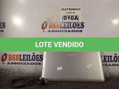 LOTE 010 - 01 TABLETE SAMSUNG TAB 2  16GB, WIFI, MODELO GT-P5110 (NO ESTADO, NÃO SABEMOS SE FUNCIONA. LEILÃO NÃO TEM GARANTIA E NEM DEVOLUÇÃO, SUJEITO A POSSÍVEIS AVARIAS VISÍVEIS/OCULTAS E/OU AUSÊNCIA DE COMPONENTES)