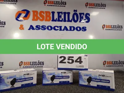 LOTE 254 - 04 – CÂMERAS DE SEGURANÇA FULL HD (NO ESTADO, NÃO SABEMOS SE FUNCIONA. LEILÃO NÃO TEM GARANTIA E NEM DEVOLUÇÃO, SUJEITO A POSSÍVEIS AVARIAS VISÍVEIS/OCULTAS E/OU AUSÊNCIA DE COMPONENTES)