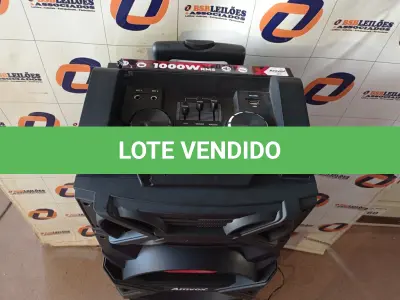 LOTE 169 - 01 - CAIXA AMPLIFICADA AMVOX ACA 1002 TROVÃO, BLUETOOTH, POTÊNCIA 1000W  (NO ESTADO, NÃO SABEMOS SE FUNCIONA. LEILÃO NÃO TEM GARANTIA E NEM DEVOLUÇÃO, SUJEITO A POSSÍVEIS AVARIAS VISÍVEIS/OCULTAS E/OU AUSÊNCIA DE COMPONENTES)