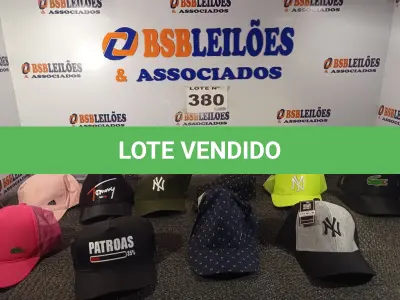 LOTE 380 - 10 – BONÉS DIVERSOS (NO ESTADO, NÃO SABEMOS SE FUNCIONA. LEILÃO NÃO TEM GARANTIA E NEM DEVOLUÇÃO, SUJEITO A POSSÍVEIS AVARIAS VISÍVEIS/OCULTAS E/OU AUSÊNCIA DE COMPONENTES)