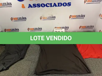 LOTE 293 - 06 – PEÇAS DE ROUPAS FEMININAS (NO ESTADO, NÃO SABEMOS SE FUNCIONA. LEILÃO NÃO TEM GARANTIA E NEM DEVOLUÇÃO, SUJEITO A POSSÍVEIS AVARIAS VISÍVEIS/OCULTAS E/OU AUSÊNCIA DE COMPONENTES)