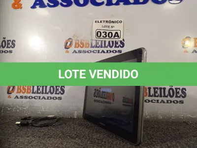 LOTE 030 - 01 TABLETE SAMSUNG TAB 2  16GB, WIFI, MODELO GT-P5110 (NO ESTADO, NÃO SABEMOS SE FUNCIONA. LEILÃO NÃO TEM GARANTIA E NEM DEVOLUÇÃO, SUJEITO A POSSÍVEIS AVARIAS VISÍVEIS/OCULTAS E/OU AUSÊNCIA DE COMPONENTES)