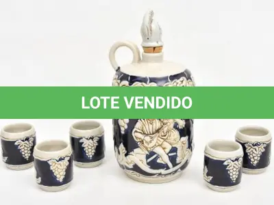 LOTE 072 - CONJUNTO EM FAIANÇA  ANTIGO DECADA DE 80 (NO ESTADO)