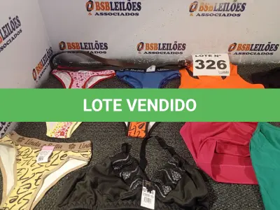 LOTE 326 - 12 – PEÇAS DE ROUPAS FEMININAS DIVERSAS (NO ESTADO, NÃO SABEMOS SE FUNCIONA. LEILÃO NÃO TEM GARANTIA E NEM DEVOLUÇÃO, SUJEITO A POSSÍVEIS AVARIAS VISÍVEIS/OCULTAS E/OU AUSÊNCIA DE COMPONENTES)