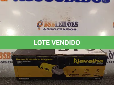 LOTE 379 - 01 - ESMERILHADEIRA NAVALHA ANGULAR 127V (NO ESTADO, NÃO SABEMOS SE FUNCIONA. LEILÃO NÃO TEM GARANTIA E NEM DEVOLUÇÃO, SUJEITO A POSSÍVEIS AVARIAS VISÍVEIS/OCULTAS E/OU AUSÊNCIA DE COMPONENTES)