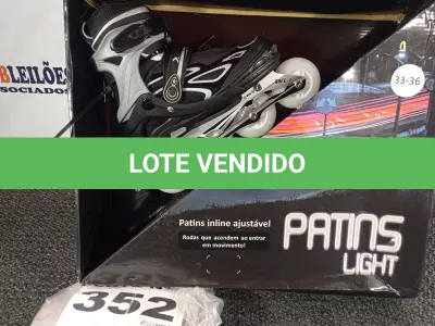 LOTE 352 - 01 – PATINS LIGHT Nº 33 AO 36 (NO ESTADO, NÃO SABEMOS SE FUNCIONA. LEILÃO NÃO TEM GARANTIA E NEM DEVOLUÇÃO, SUJEITO A POSSÍVEIS AVARIAS VISÍVEIS/OCULTAS E/OU AUSÊNCIA DE COMPONENTES)