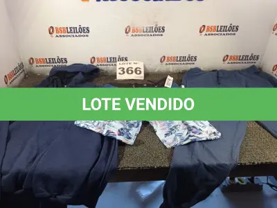 LOTE 366 - 08 – PEÇAS DE ROUPAS MASCULINAS (NO ESTADO, NÃO SABEMOS SE FUNCIONA. LEILÃO NÃO TEM GARANTIA E NEM DEVOLUÇÃO, SUJEITO A POSSÍVEIS AVARIAS VISÍVEIS/OCULTAS E/OU AUSÊNCIA DE COMPONENTES)